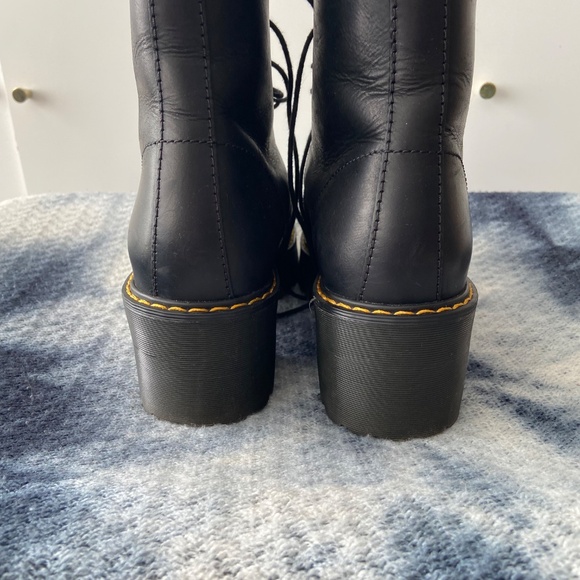 Dr. Martens Sanguine Bootie, platform, chunky, size 10 - Picture 4 of 7